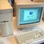 Umax C600/240 computer, AppleVision 17