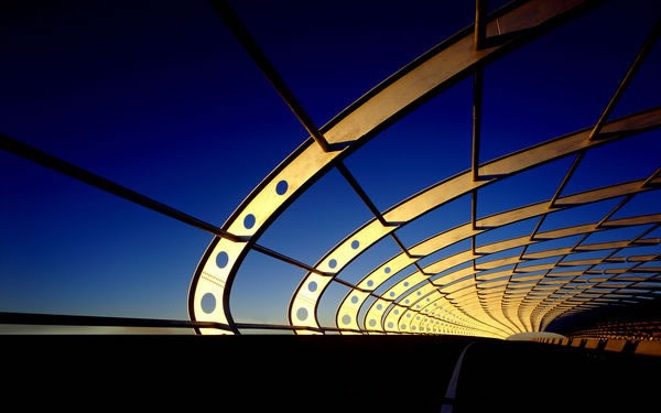 Bridge Windows 7 desktop. Tagged as: Microsoft, Microsoft's Sea Change, 