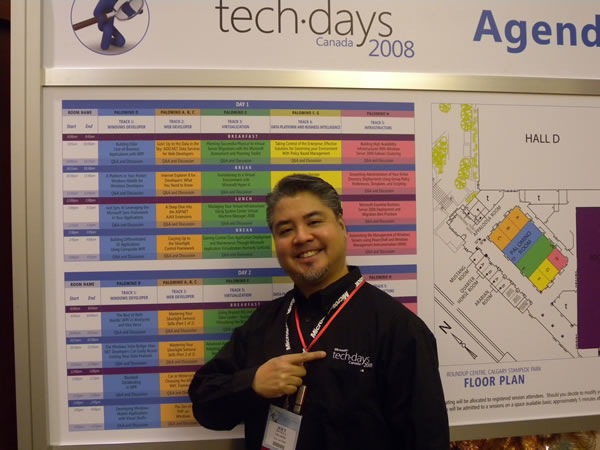 Joey deVilla at TechDays 2008 calgary wearing a Microsoft shirt