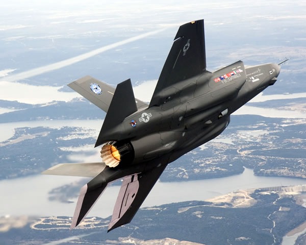 F-35 Lightning II fighter plane