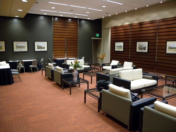00 speaker room