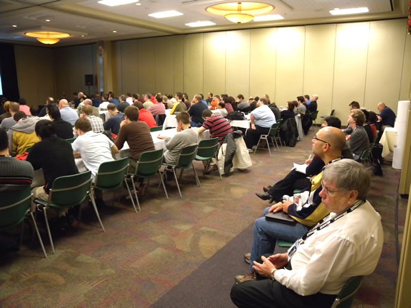 08 green track audience 2