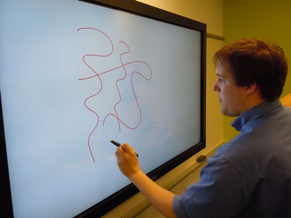 steve and giant monitor 1