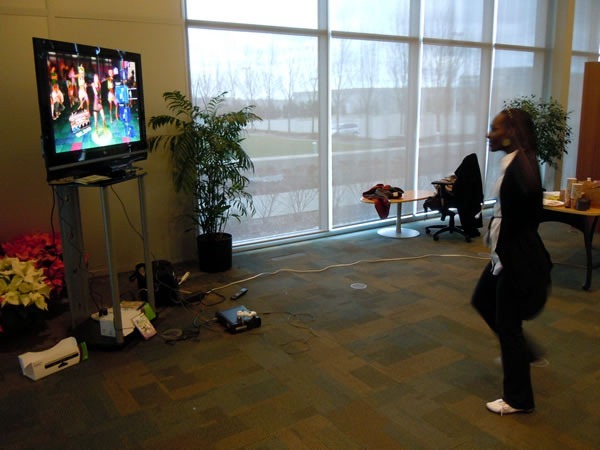 title Lydia Male plays "Dance Central" on the Xbox and Kinect