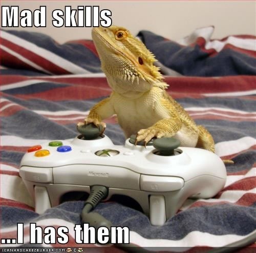 Gecko playing with an Xbox 360 controller: "Mad Skills: I has them"