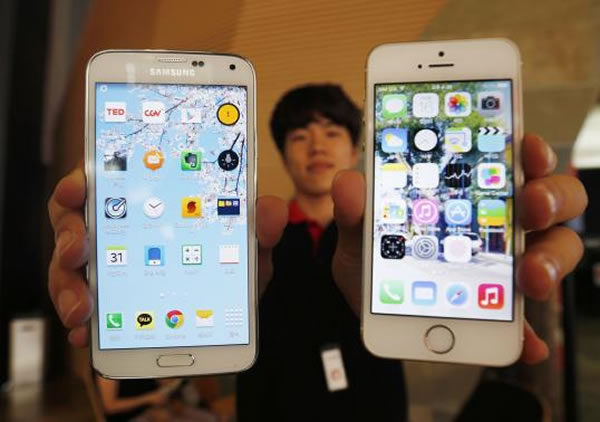galaxy s5 and iphone 5S