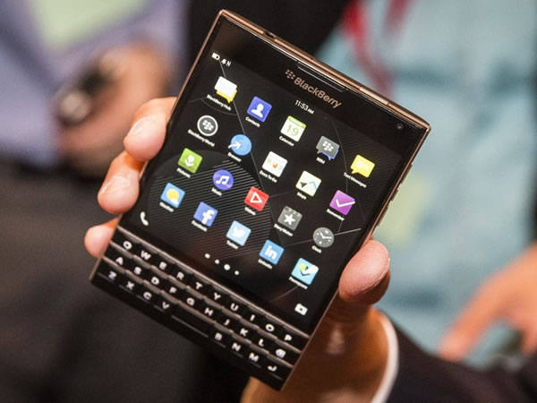 blackberry passport