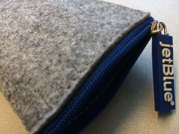 jetblue earbuds case 2015 03
