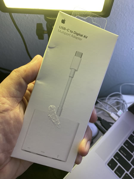 Photo: Box for an Apple USB-C to Digital AV multiport adapter.