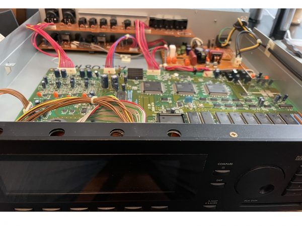 Korg Wavestation A/D with the top panel removed, as viewed from the front panel.